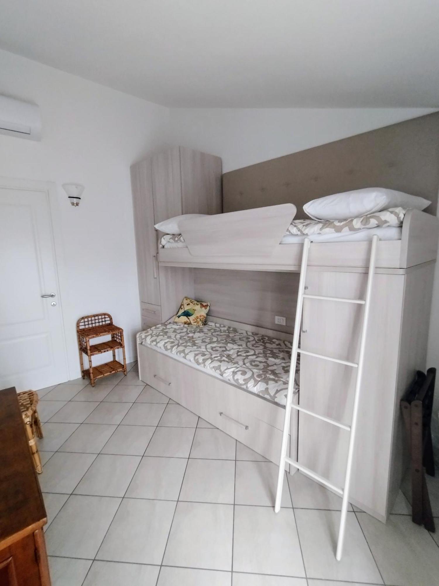 Mansarda Di Masha Apartment Villongo SantʼAlessandro Екстериор снимка