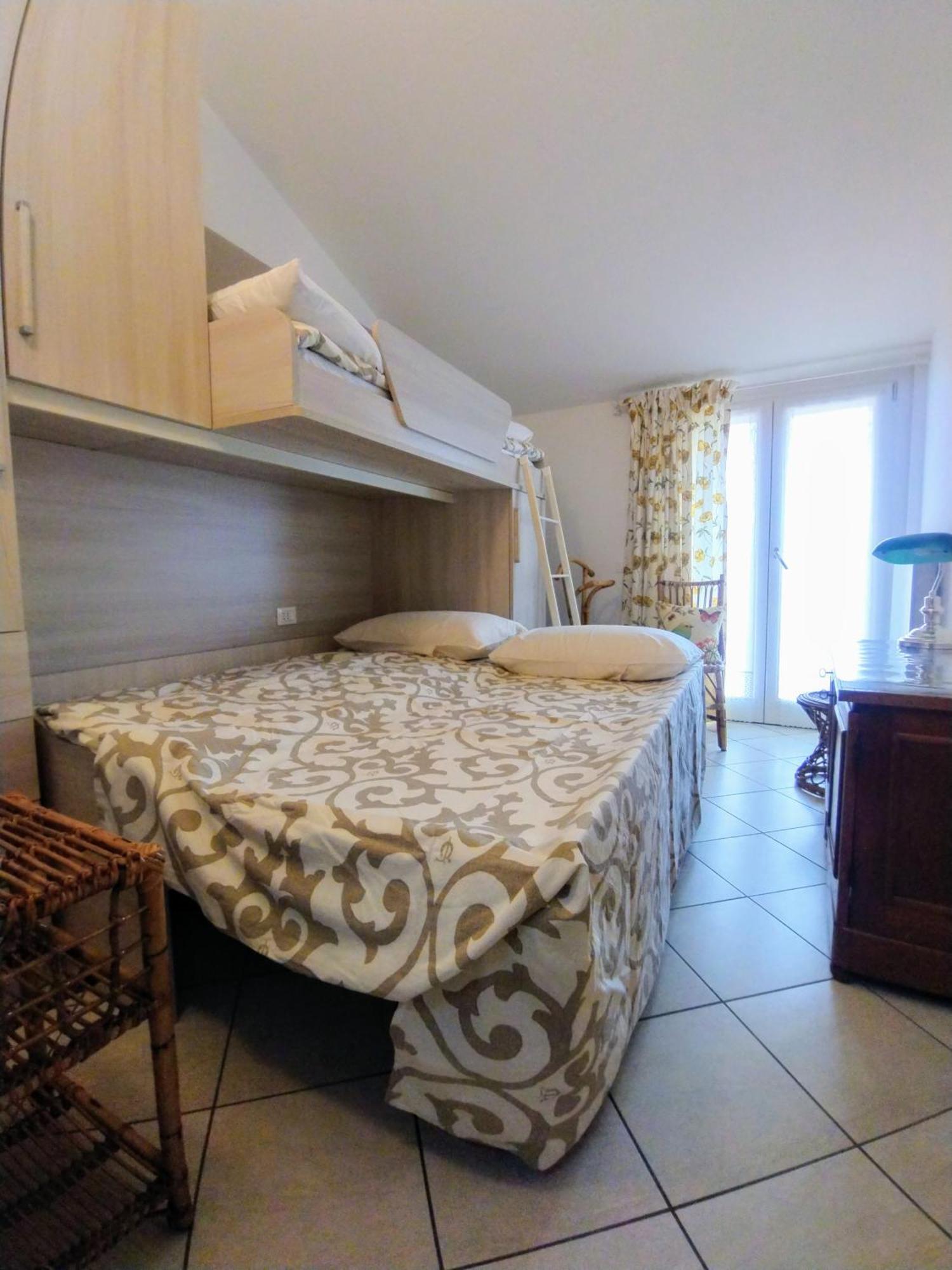 Mansarda Di Masha Apartment Villongo SantʼAlessandro Екстериор снимка